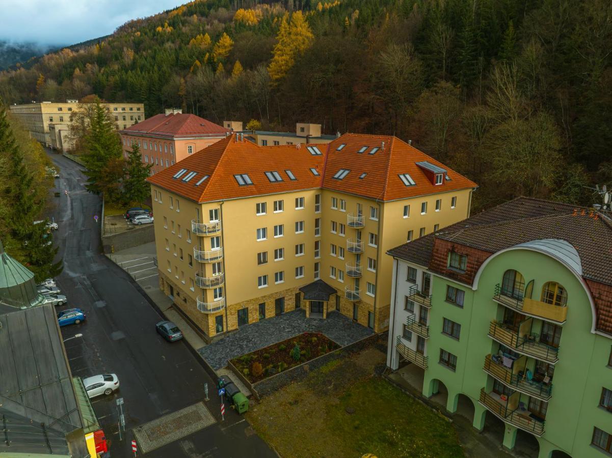 Apartman Claudia - Rezidence K Lanovce ยาคีมอฟ ภายนอก รูปภาพ